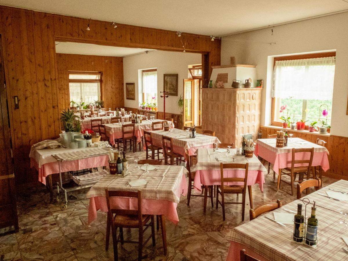 Hotel Ristorante Centrale Rovere Veronese ภายนอก รูปภาพ